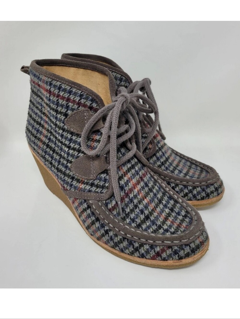 GH BASS Plaid Wedge Lace Up Boots Size 8.5 M